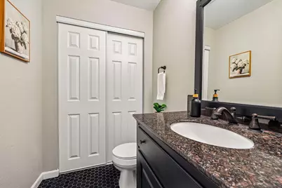 9614 W Bradley Rd, Milwaukee, WI 53224 - Photo 7
