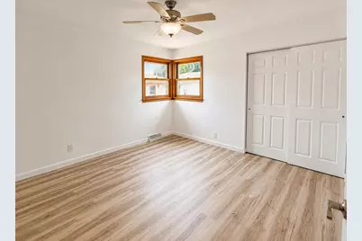 2735 E Bolivar Ave, Saint Francis, WI 53235 - Photo 5