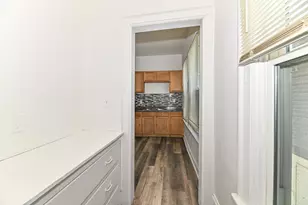 3240 W Juneau Ave, Milwaukee, WI 53208 - Photo 3