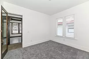 3240 W Juneau Ave, Milwaukee, WI 53208 - Photo 9