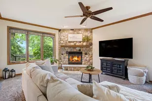 1990 Kettle Side Ct, Richfield, WI 53076 - Photo 5