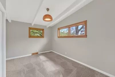 807 E Wahner Pl, Bayside, WI 53217 - Photo 17