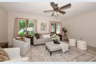 5769 N River Forest Dr, Glendale, WI 53209 - Photo 13