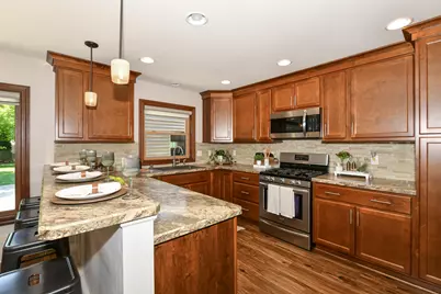 5769 N River Forest Dr, Glendale, WI 53209 - Photo 17