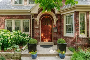 3454 N Frederick Ave, Milwaukee, WI 53211 - Photo 5