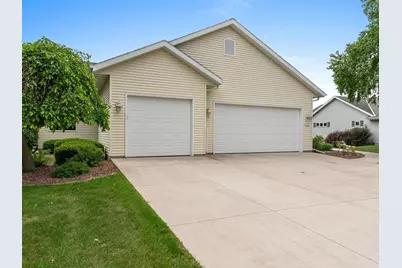 1505  Blue Heron Dr, Two Rivers, WI 54241 - Photo 9