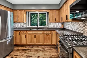315 Kettle Ct, Slinger, WI 53086 - Photo 11