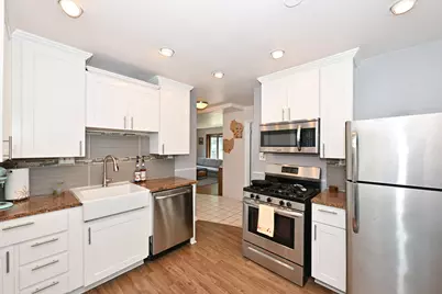 5029 W Fillmore Dr, Milwaukee, WI 53219 - Photo 13