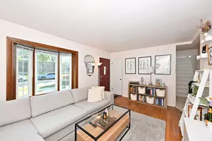 5029 W Fillmore Dr, Milwaukee, WI 53219 - Photo 9
