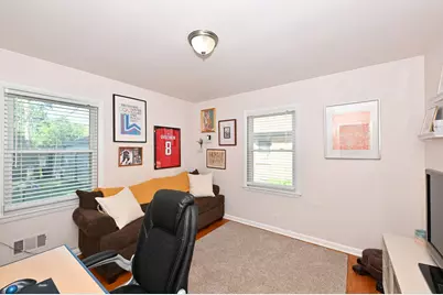 5029 W Fillmore Dr, Milwaukee, WI 53219 - Photo 17