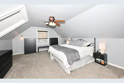 5029 W Fillmore Dr, Milwaukee, WI 53219 - Photo 21