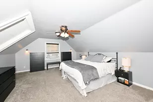 5029 W Fillmore Dr, Milwaukee, WI 53219 - Photo 21