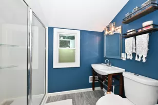 5029 W Fillmore Dr, Milwaukee, WI 53219 - Photo 19