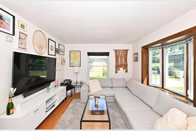 5029 W Fillmore Dr, Milwaukee, WI 53219 - Photo 7