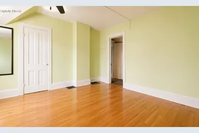 1028 S 32nd St, Milwaukee, WI 53215 - Photo 11