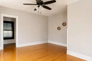 1028 S 32nd St, Milwaukee, WI 53215 - Photo 13