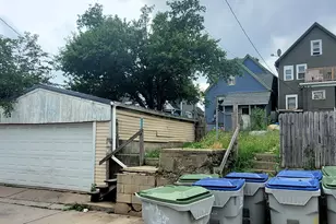 1028 S 32nd St, Milwaukee, WI 53215 - Photo 49