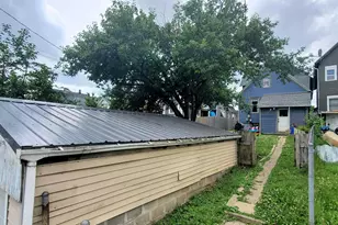 1028 S 32nd St, Milwaukee, WI 53215 - Photo 51