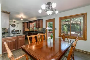 W155N5414 Balsam Dr, Menomonee Falls, WI 53051 - Photo 11