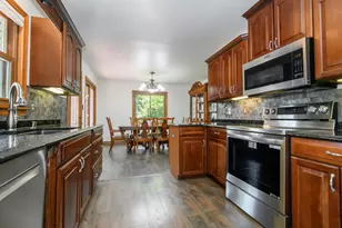 W155N5414 Balsam Dr, Menomonee Falls, WI 53051 - Photo 15