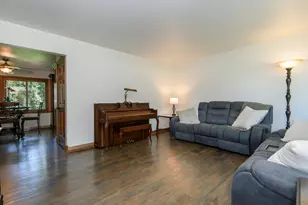W155N5414 Balsam Dr, Menomonee Falls, WI 53051 - Photo 7