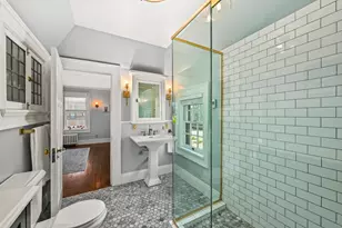 2928 E Kenwood Blvd, Milwaukee, WI 53211 - Photo 27