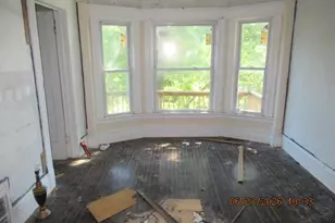 2365 N 6th St, Milwaukee, WI 53212 - Photo 9