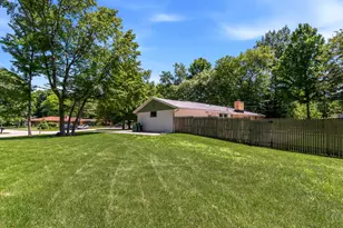 N115W19979 Woodland Dr, Germantown, WI 53022 - Photo 25