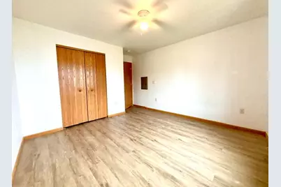 1021  Grandview Ave, Tomah, WI 54660 - Photo 11