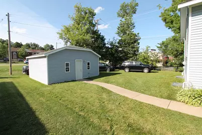 300  Knobes Ave, Twin Lakes, WI 53181 - Photo 7