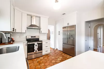 130 W Birch Ave, Whitefish Bay, WI 53217 - Photo 19
