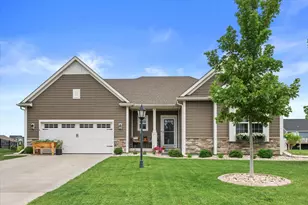 35174 Winnebago Ct, Summit, WI 53066 - Photo 1