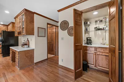 3000 W Highland Rd, Mequon, WI 53092 - Photo 5