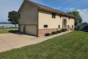 1806 E Rd 3, Milton, WI 53534 - Photo 5