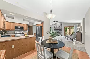 N81W13163 Country Terrace Ln, Menomonee Falls, WI 53051 - Photo 11