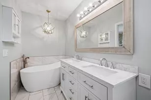 390 Garrison Dr, Lake Geneva, WI 53147 - Photo 15
