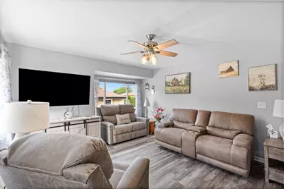 518  Williams Ave, South Milwaukee, WI 53172 - Photo 9