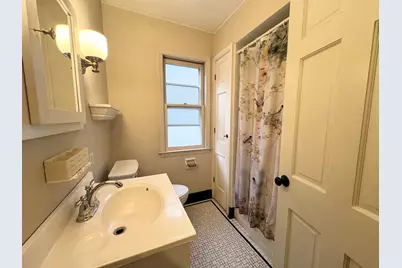 528 N 63rd St, Wauwatosa, WI 53213 - Photo 15