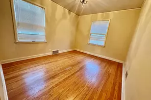 528 N 63rd St, Wauwatosa, WI 53213 - Photo 17