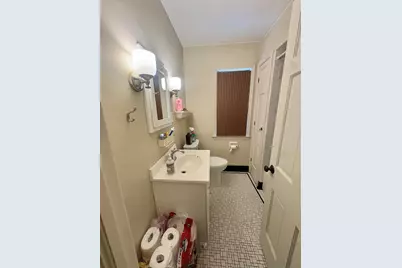 528 N 63rd St, Wauwatosa, WI 53213 - Photo 11