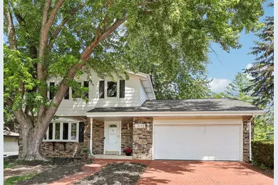 7648 S Pine Ave, Oak Creek, WI 53154 - Photo 1