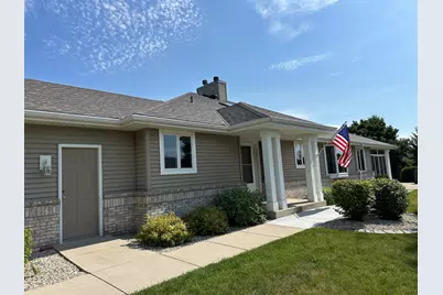 W173N7930  Bluejay Ct, Menomonee Falls, WI 53051 - Photo 1