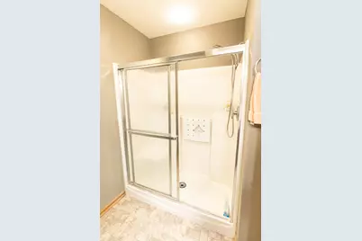 W173N7930  Bluejay Ct, Menomonee Falls, WI 53051 - Photo 15
