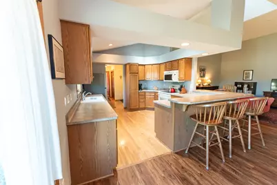 W173N7930  Bluejay Ct, Menomonee Falls, WI 53051 - Photo 11
