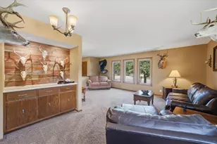 920 Cedar Ct, Port Washington, WI 53074 - Photo 5