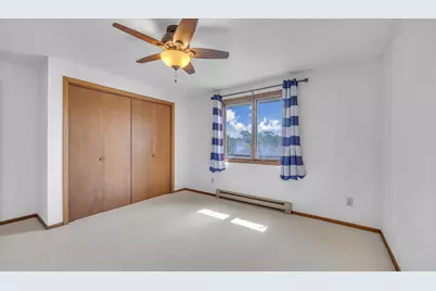 215 S 11 St, Oostburg, WI 53070 - Photo 25