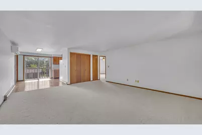 215 S 11 St, Oostburg, WI 53070 - Photo 7