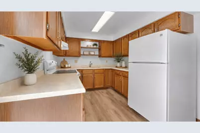 215 S 11 St, Oostburg, WI 53070 - Photo 15