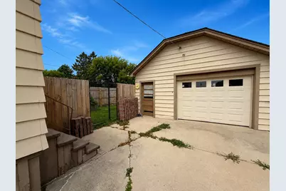 1636  Main Ave, Sheboygan, WI 53083 - Photo 3