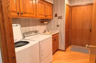 235 N Elm Grove Rd, Brookfield, WI 53005 - Photo 17